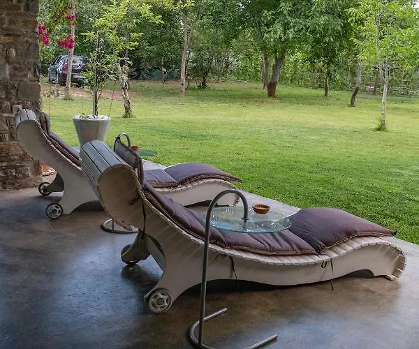 Sinanis Garden House