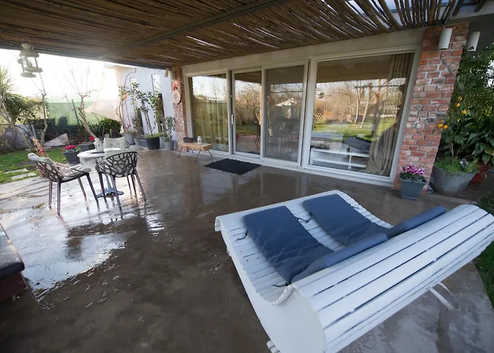 Sinanis Garden House